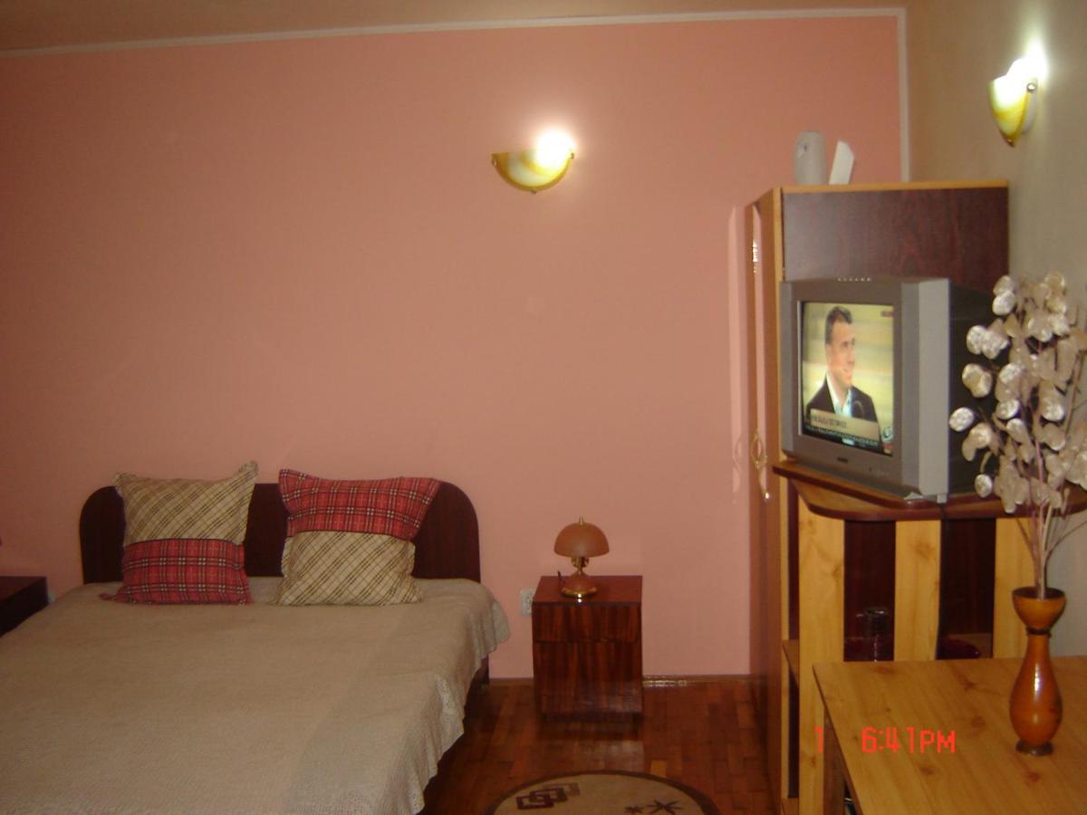 Pensiunea Nicky Oestii Ungureni Extérieur photo